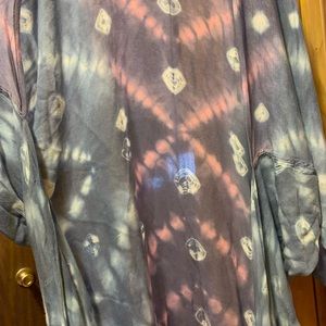 Long tie dye kimono
